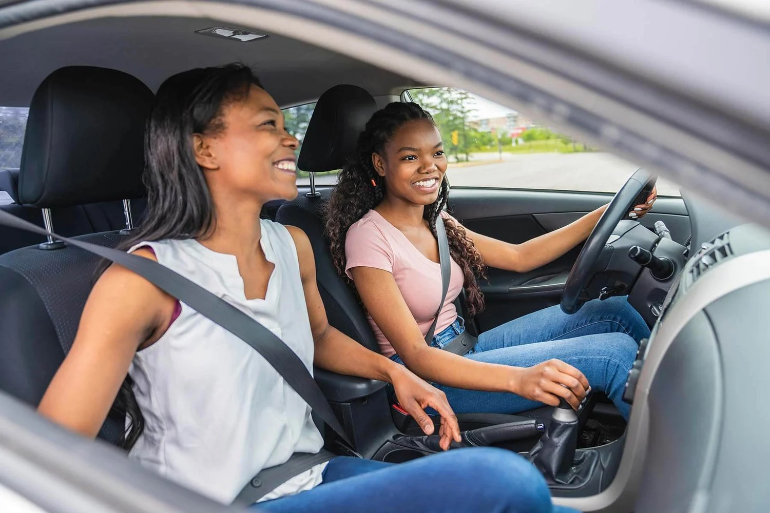 Read more about the article 8 Cool Cars for Teens: Finding the Perfect Ride