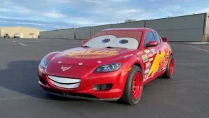 what kind of car is lightning mcqueen