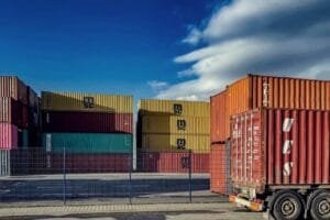 Read more about the article How to Build a Resilient Transport Company