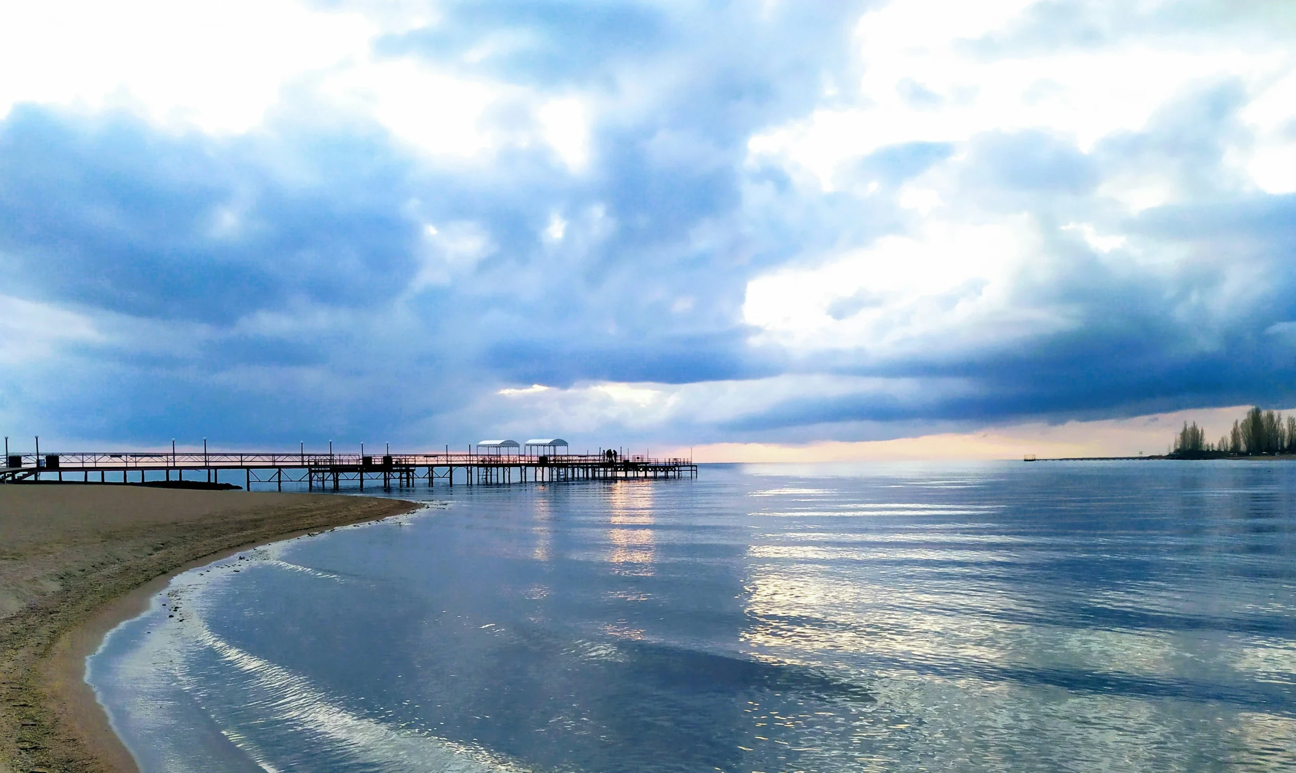 Read more about the article Why Issyk-Kul Lake is Called the Pearl of Kyrgyzstan